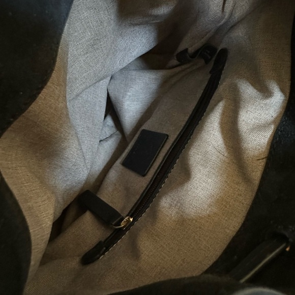 Welden Black Leather Hexagon Weave Bucket Bag | Crossbody - Picture 6 of 6